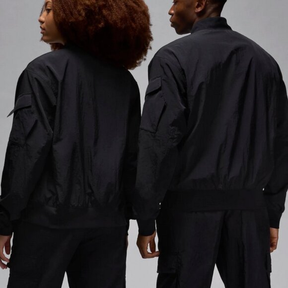 NEW NWT Jordan Renegade Essentials Men's Lightweight Black Bomber Jacket Nylon - Picture 2 of 7
